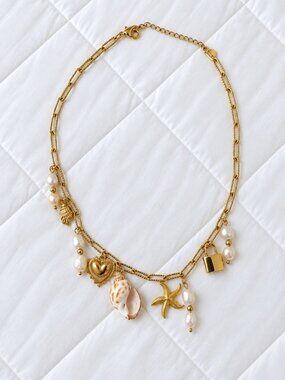 Gold Coastal Charm Necklace – Brand New Without Tags